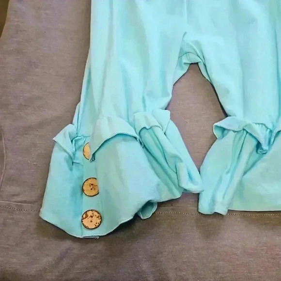 Girls Ruffled Capri - Picture 2 of 5